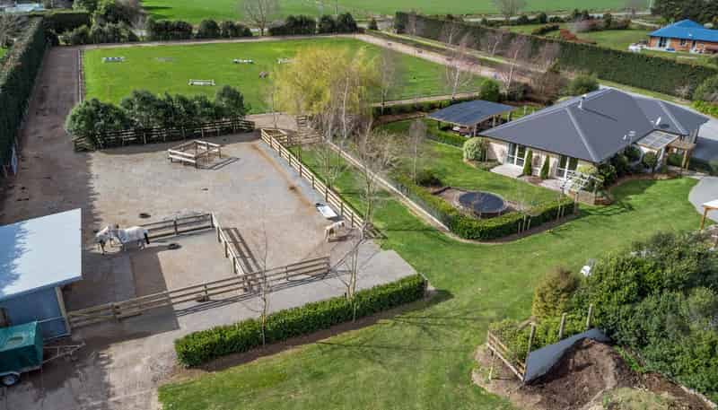 1423 Coaltrack Road, Greendale