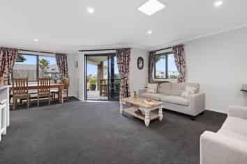 10 Sophora Place, Papamoa