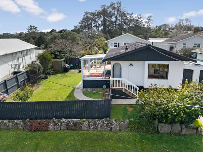 2/1 Recreation Drive, Birkenhead