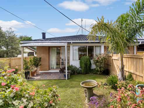 1/151 Verbena Road, Birkdale