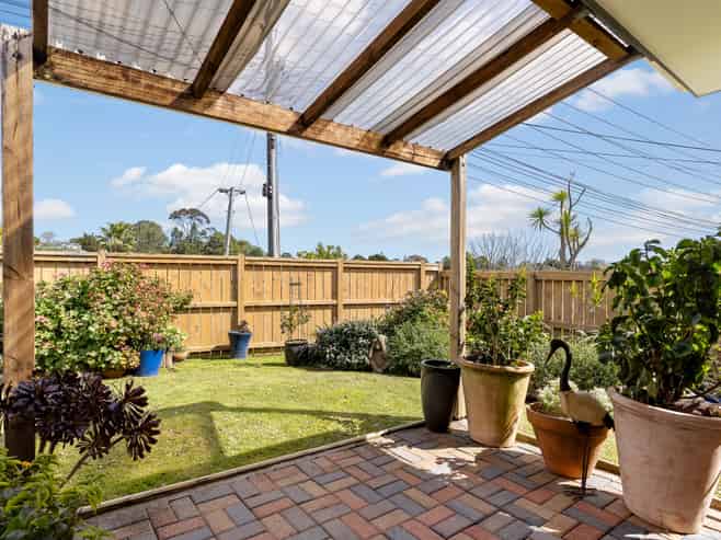 1/151 Verbena Road, Birkdale