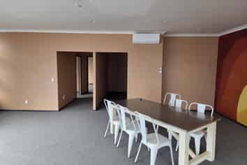 High profile retail shop