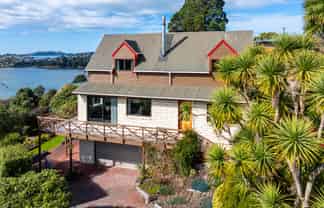 31 District Road, Roseneath