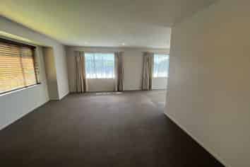 19 Lake Panorama Drive, Henderson