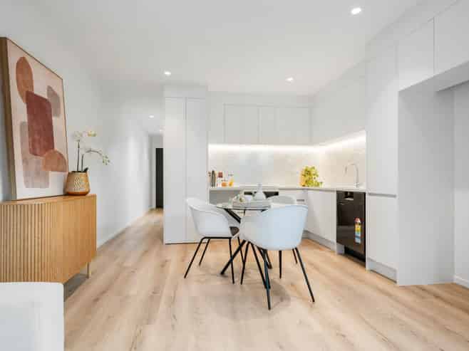 9 Pharlap Drive, Albany