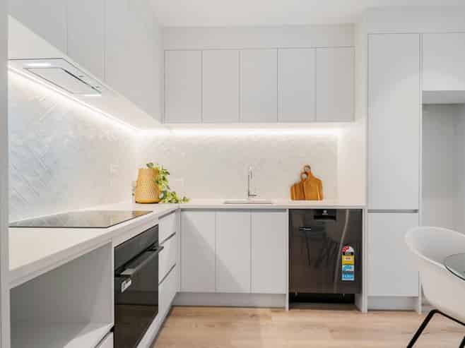 9 Pharlap Drive, Albany