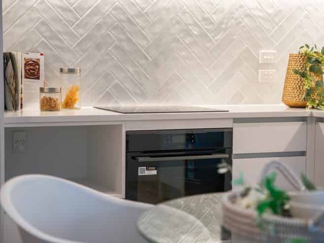 9 Pharlap Drive, Albany