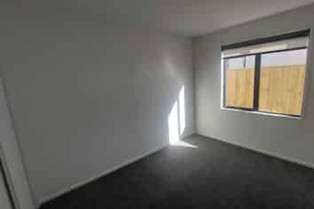 19 Chrysolite Place , Belfast