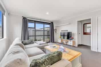 27 Discovery Place, Marfell