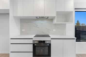 27E Von Sturmer Street, Mangere East