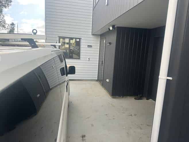 79C Bond Crescent, Forrest Hill