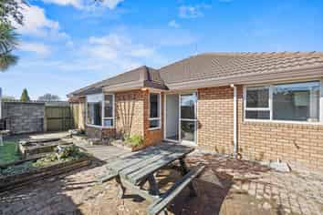2/114 Warden Street, Richmond