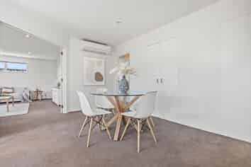 2/114 Warden Street, Richmond