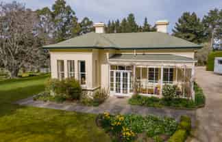 34 Weston Road, Weston