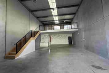 Versatile Silverdale Industrial Unit