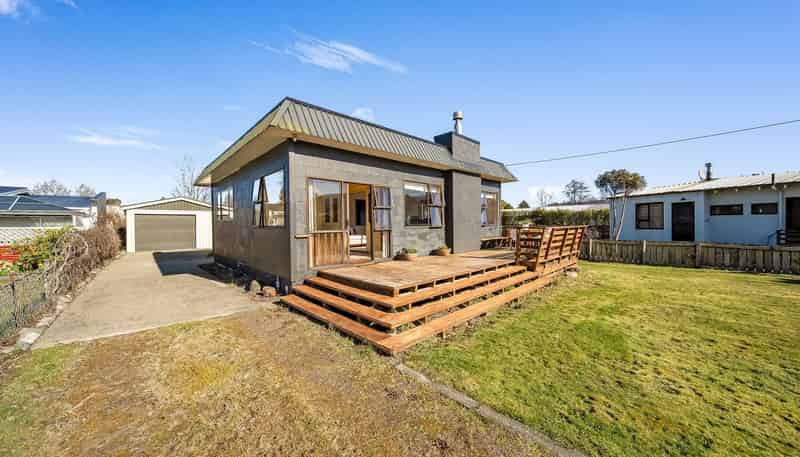 72 Matai Street, Te Anau