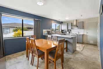 25A Larch Street, Victoria