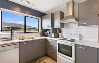 25A Larch Street, Victoria
