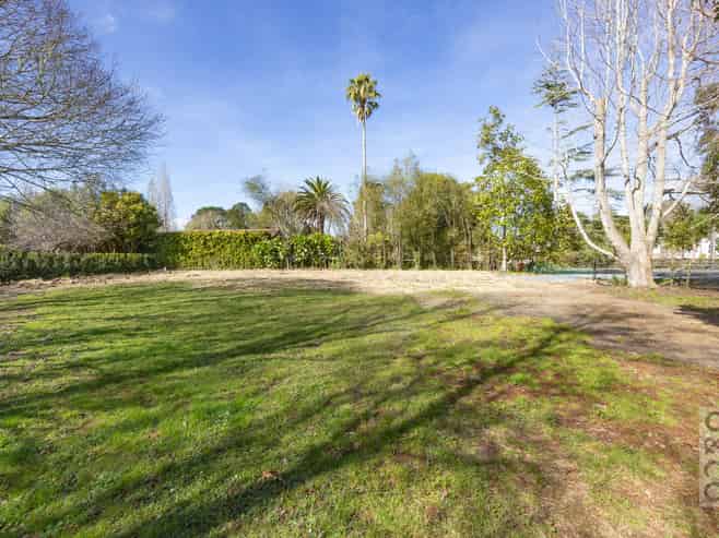 25 Elliot Street, Riverhead