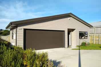 12 Moonsail Drive, Whitby