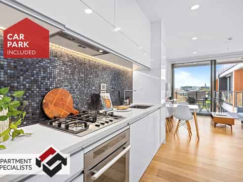 10 Lion Place, Epsom