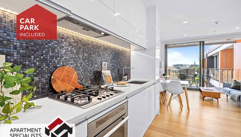 10 Lion Place, Epsom