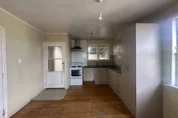 61 Penrose Road, Penrose