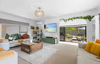 33 KOTUKU PLACE, Matua
