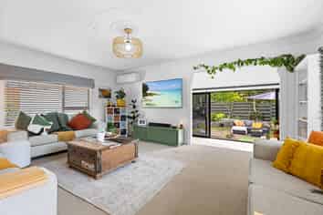 33 KOTUKU PLACE, Matua