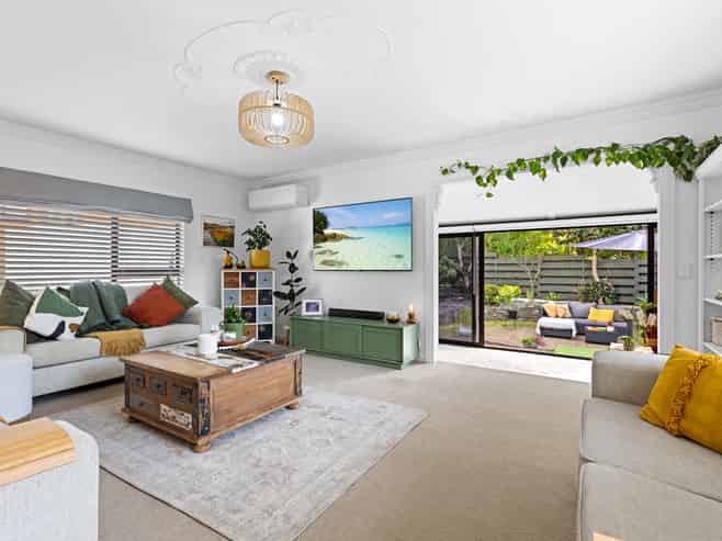 33 KOTUKU PLACE, Matua