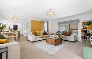 33 KOTUKU PLACE, Matua