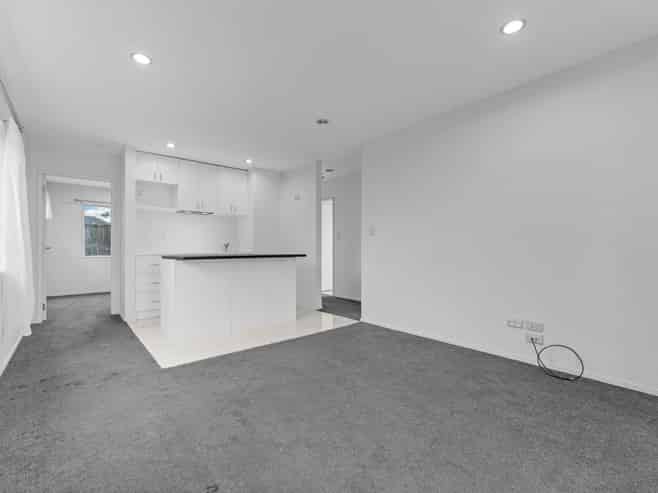 35A Franklyne Road, Otara