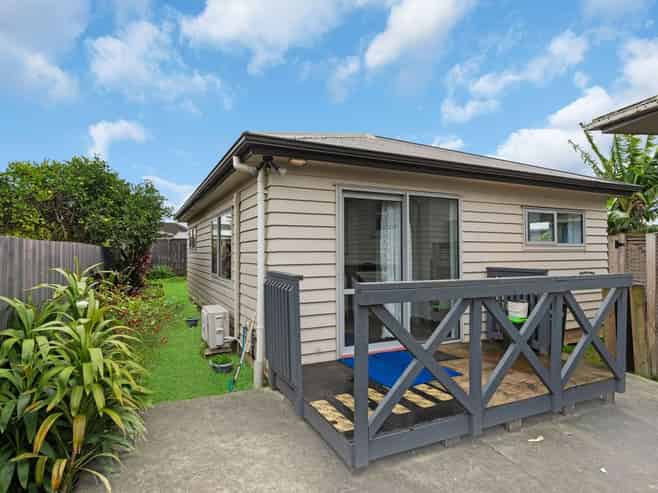 35A Franklyne Road, Otara