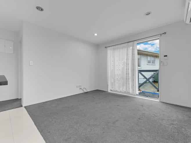 35A Franklyne Road, Otara