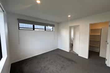 33 Headley, Lower Shotover