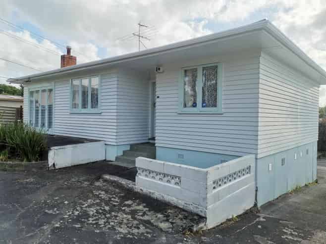 14 Blease Street, New Lynn