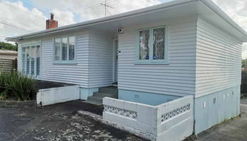 14 Blease Street, New Lynn