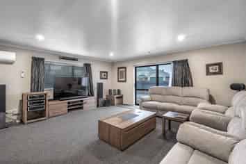 5 Morell Street, Strathern