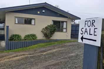 244B Sunset Road, Sunnybrook