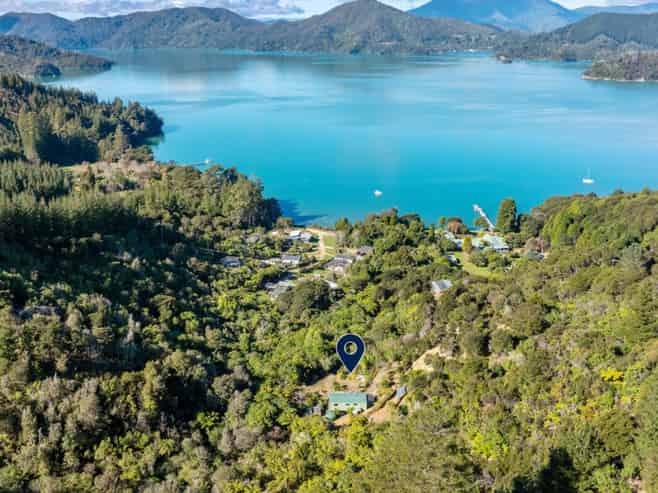  Double Bay, Raetihi , Black Rock