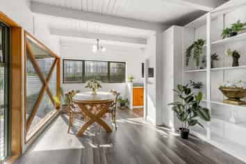 117 Gloaming Hill, Titahi Bay