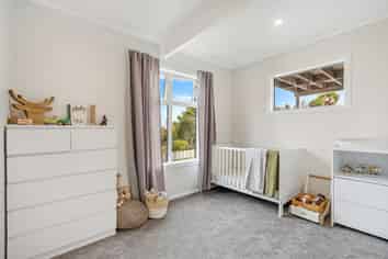 8 James McLeod Road Shelly Beach, Helensville