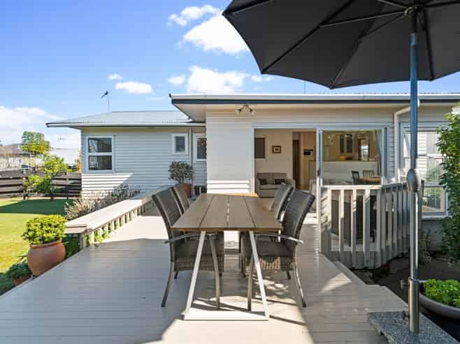 42 Cardiff Road, Pakuranga