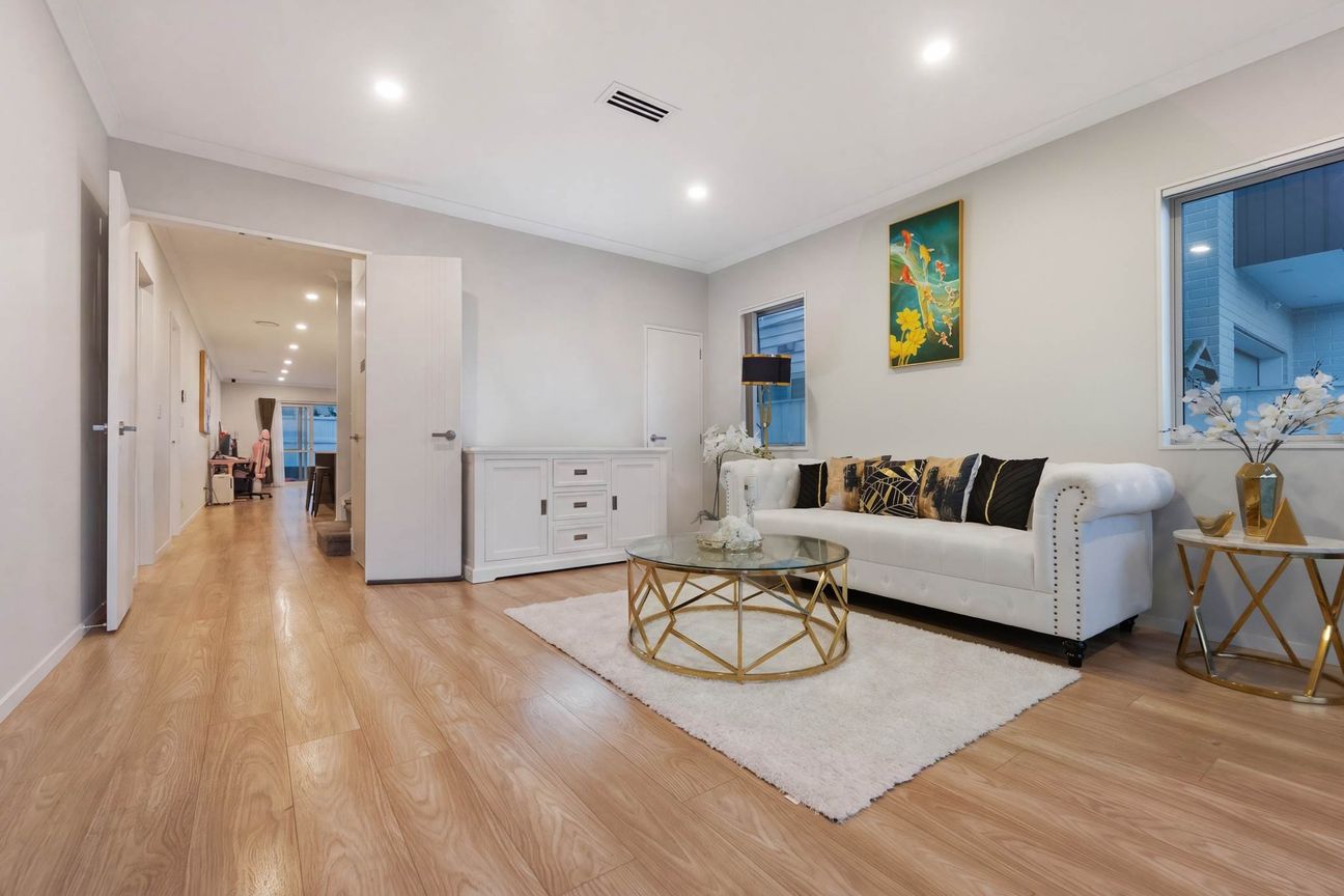 HURRY TO OWN! Forget the CV $1,525,000! - Aanzicht 2