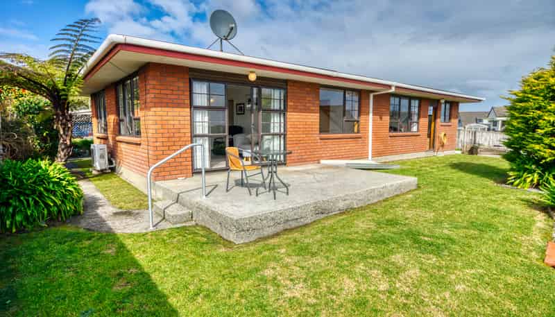 18 Parfitt Place, Greymouth