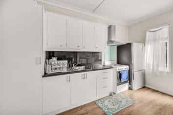 5/602 Park Road South, Akina
