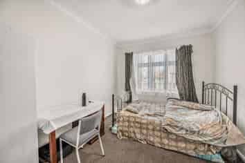 5/602 Park Road South, Akina