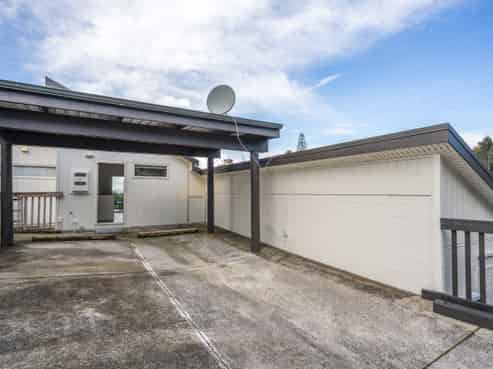 23Q Hendry Avenue, Hillsborough