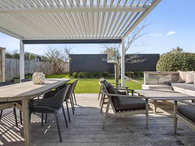 24 Nikau Road, Oneroa