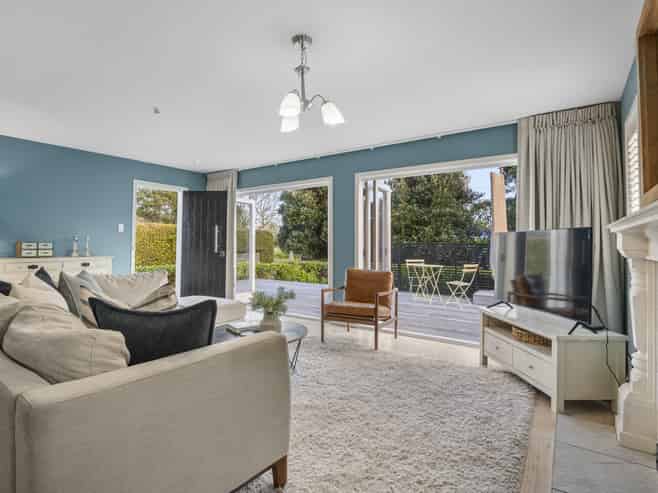 24 Nikau Road, Oneroa